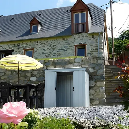 Dans Grange Amenagee * Artalens-Souin